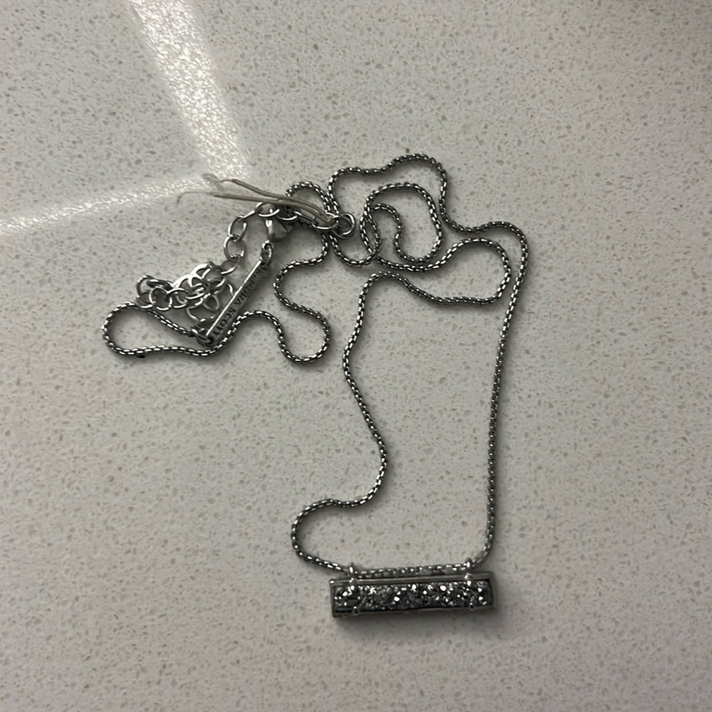 Silver Kendra Scott necklace